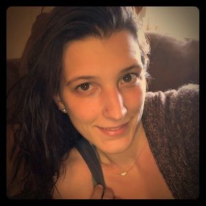 Meet your Posher, Suzanne